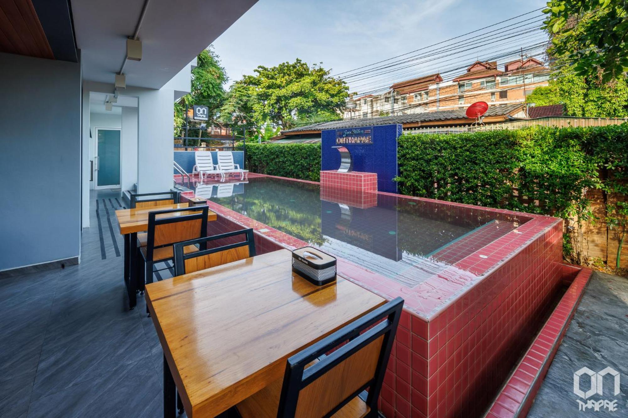 ON Thapae Chiangmai Hotel Chiang Mai Ngoại thất bức ảnh